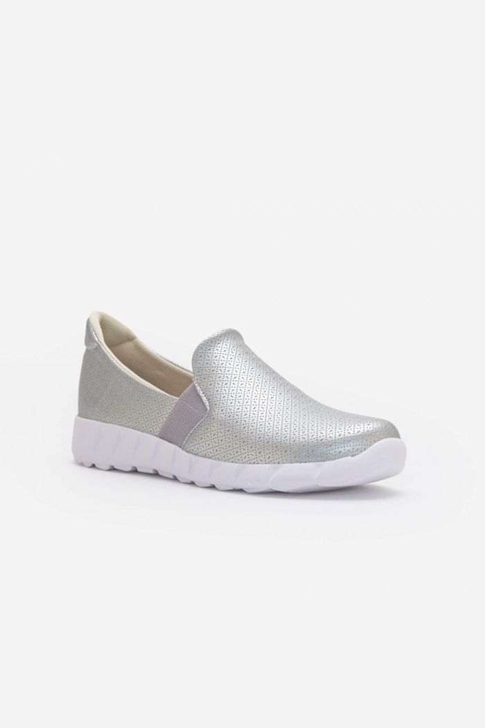 Tênis Slip On Comfort em Material Texturizado Prata