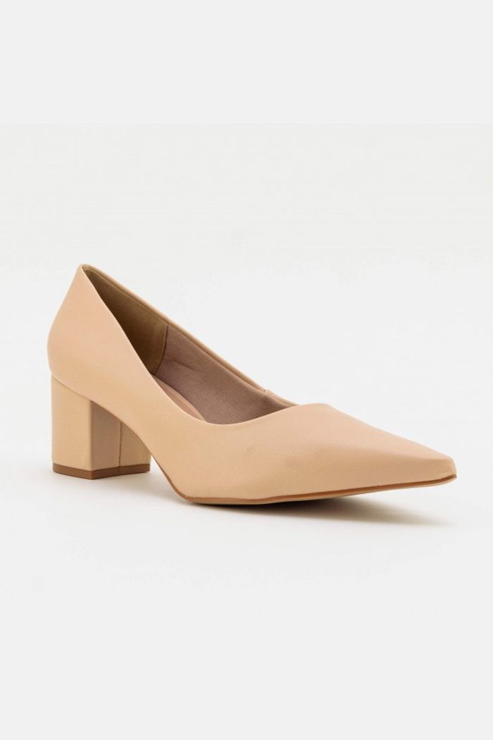 Scarpin Clássico com Salto Bloco Amêndoa