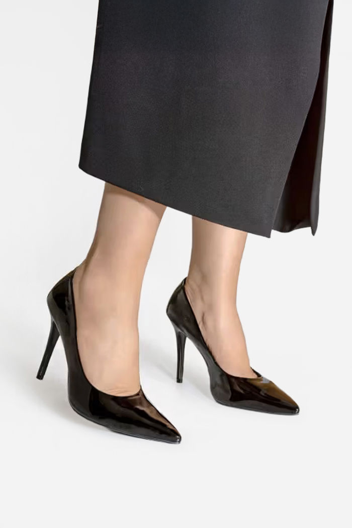 Scarpin Clássico com Salto Alto Preto