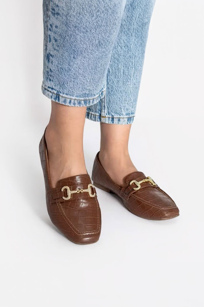 Mocassim Versátil com Strass Café