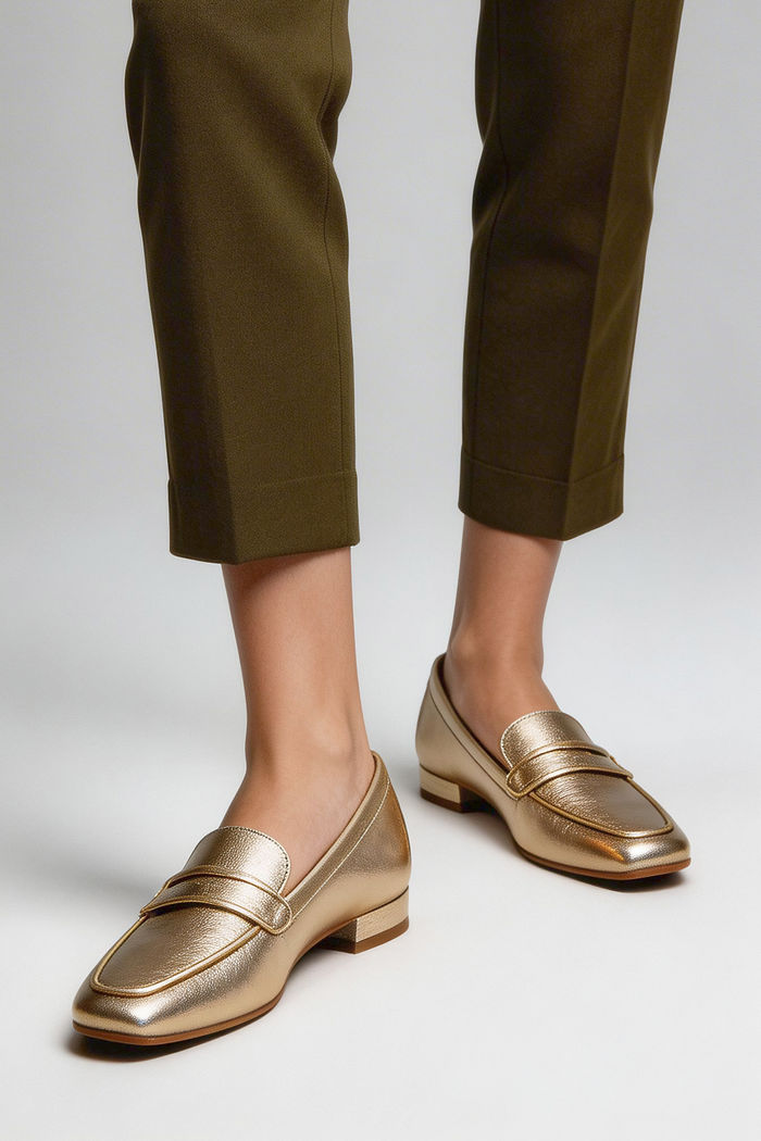 Mocassim em Couro Prata Velho com Champagne