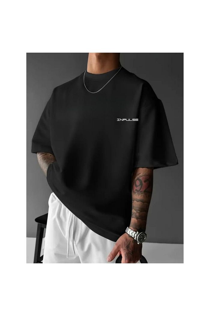 Camiseta Oversized Caveira Storm