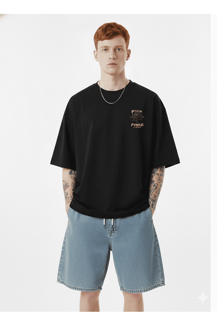 Camiseta Oversized Estampada Fake Friends