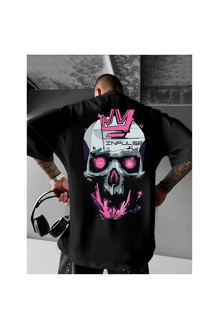 Camiseta Oversized Caveira Storm