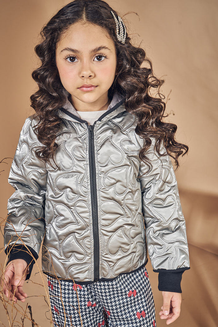 JAQUETA EM PUFFER CORAÇÃO