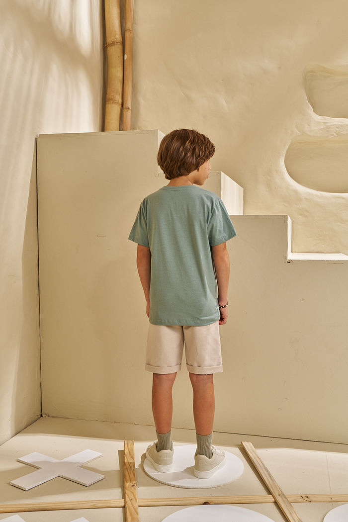 CONJUNTO T-SHIRT EM MEIA MALHA E BERMUDA EM MOLETINHO