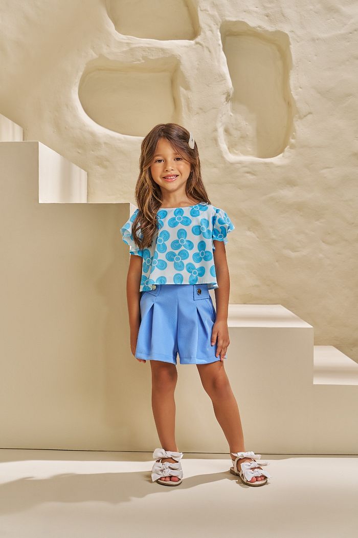 CONJUNTO BLUSA EM OLÍMPIA MAR DE FLORES E SHORTS EM NEW LOOK