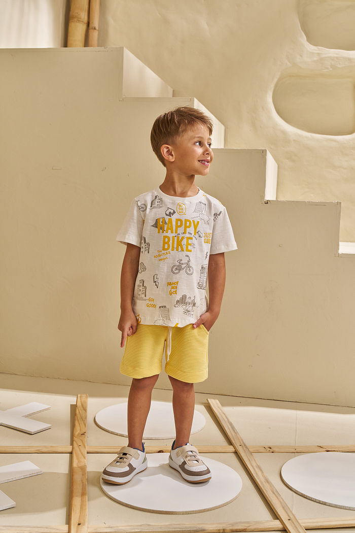 CONJUNTO T-SHIRT EM FLAMÊ E SHORT EM JACQUARD ONDULÊ