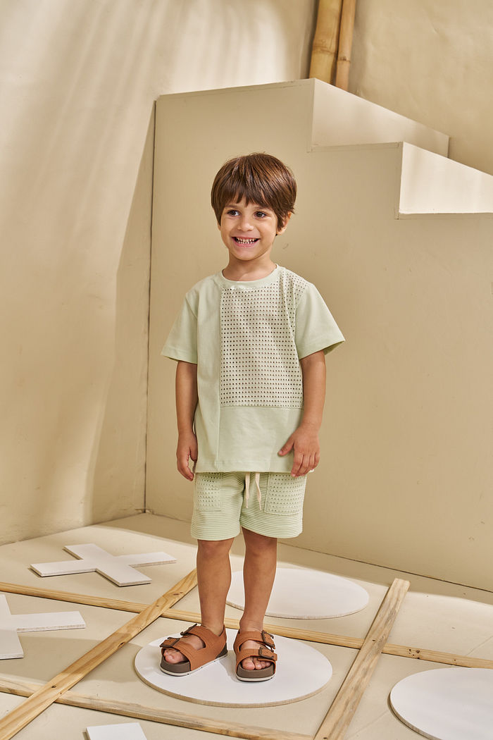 CONJUNTO T-SHIRT EM PIQUET E SHORT EM JACQUARD ONDULÊ