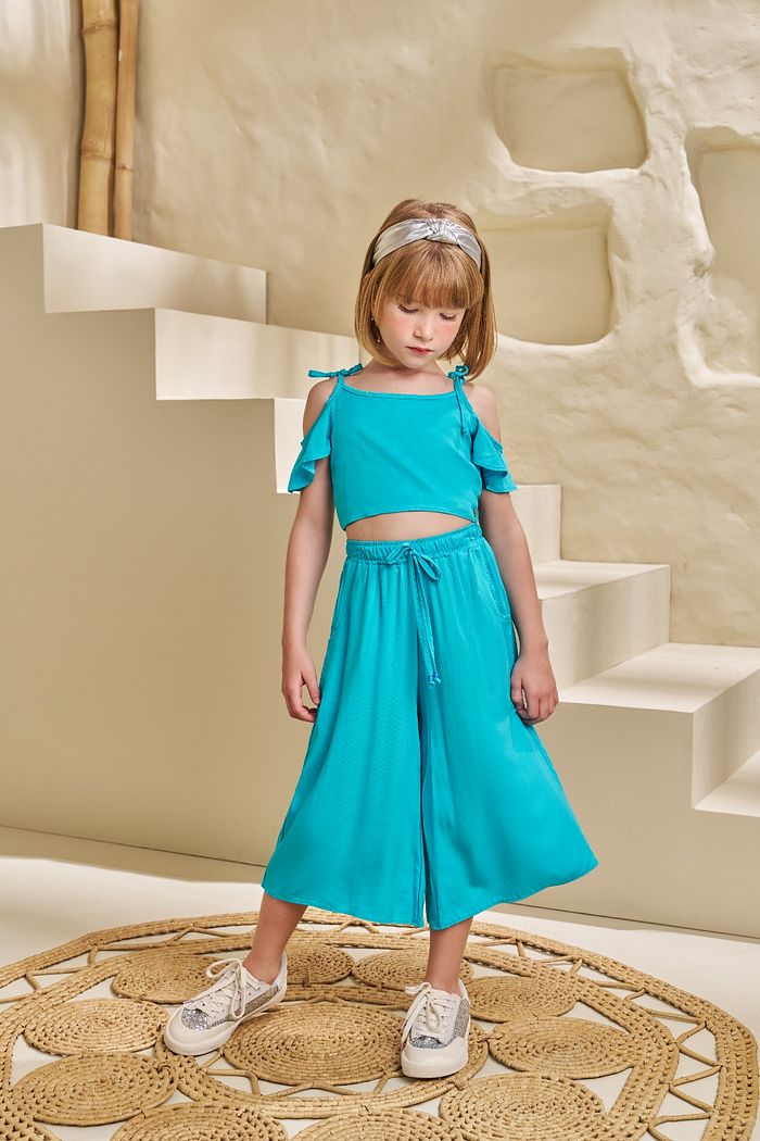 CONJUNTO CROPPED E PANTACOURT EM VISCOSE TWILL