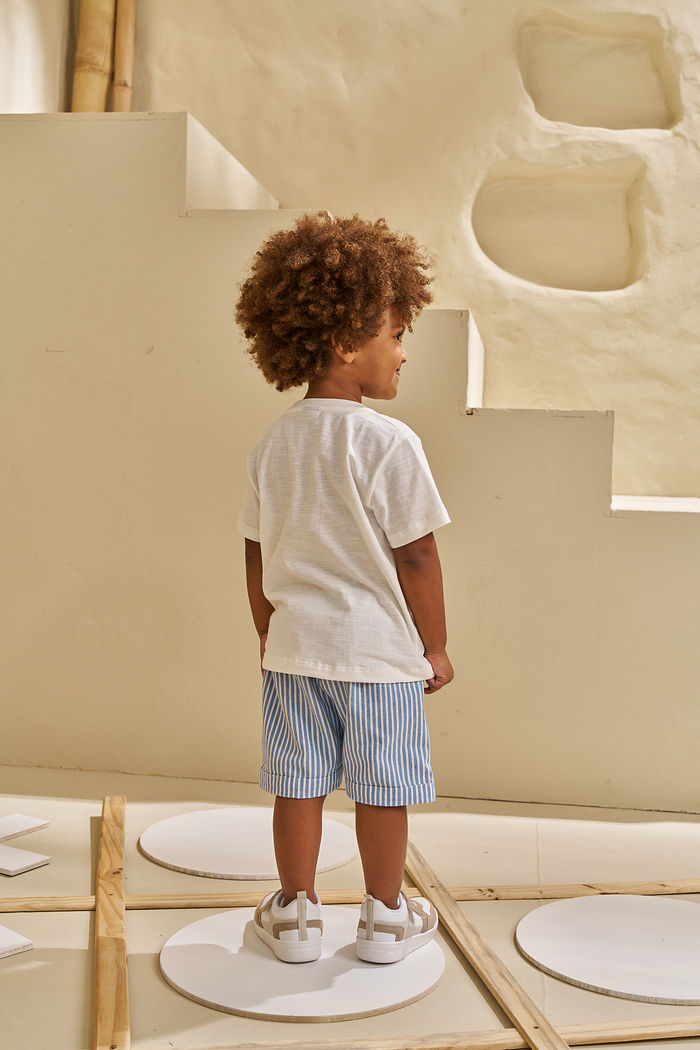 CONJUNTO T-SHIRT EM FLAMÊ E SHORT EM TECIDO ECO CAMOMILA