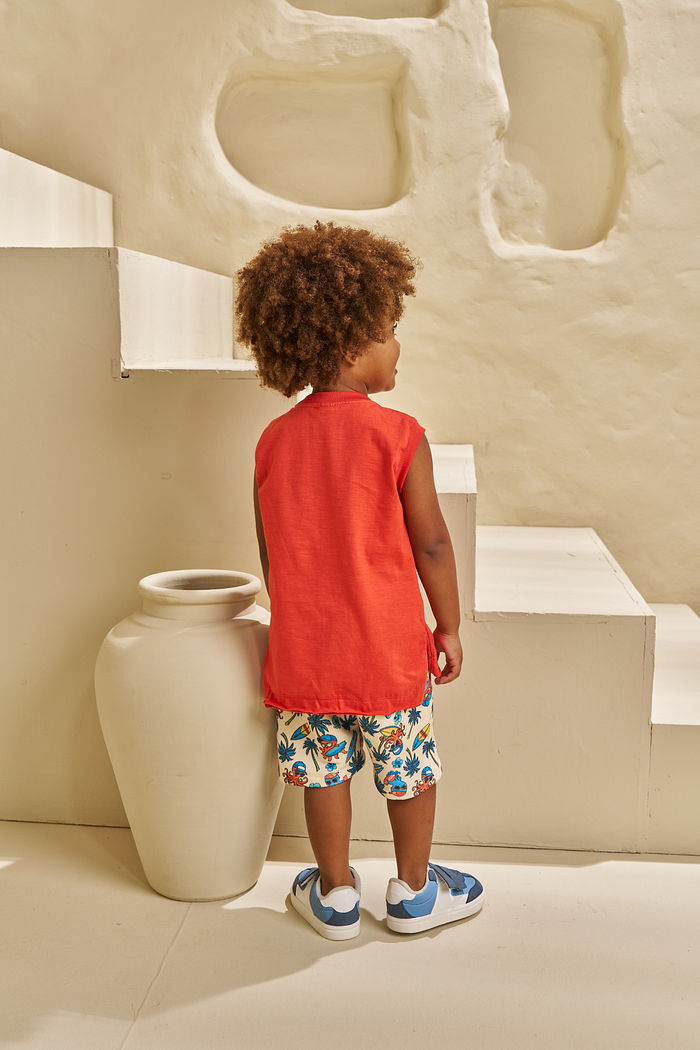 CONJUNTO REGATA EM FLAMÊ E SHORT EM MOLETINHO POLVO SURFISTA