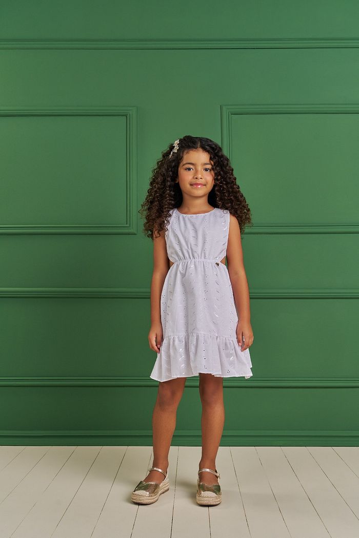 VESTIDO EM TECIDO BORDADO