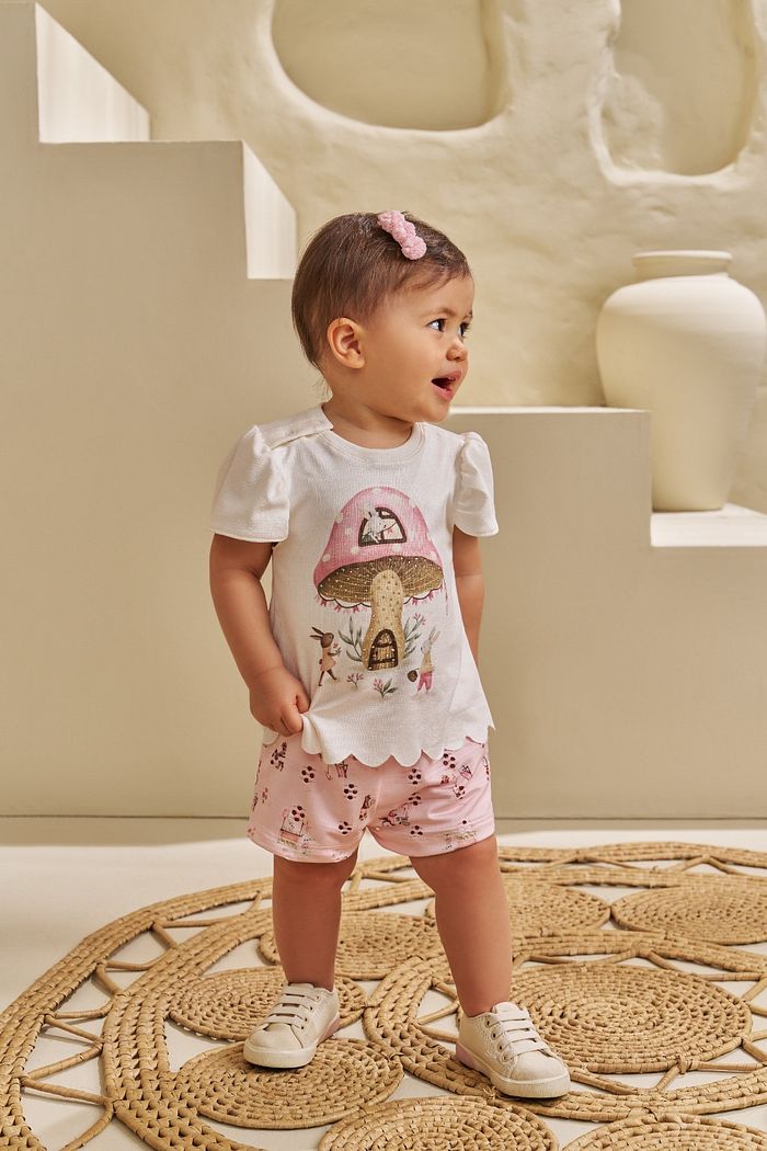 CONJUNTO BLUSA EM PONTO ROMA E SHORTS EM LAISE VOYAGE