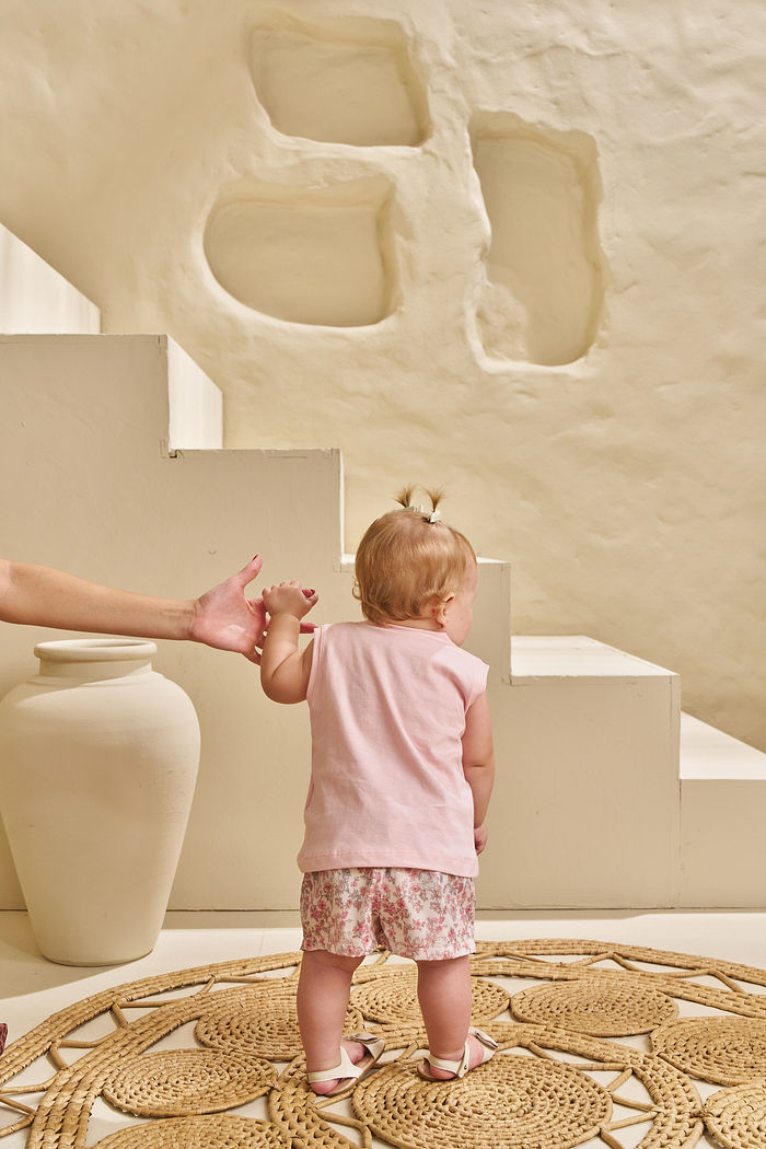 CONJUNTO REGATA EM MEIA MALHA E SHORTS EM OLÍMPIA LE PETIT