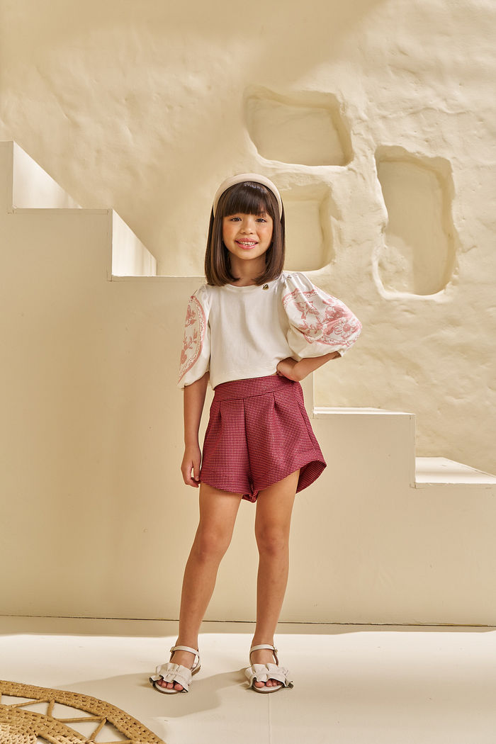 CONJUNTO CROPPED EM PONTO ROMA E SHORTS EM TWEED DOTS