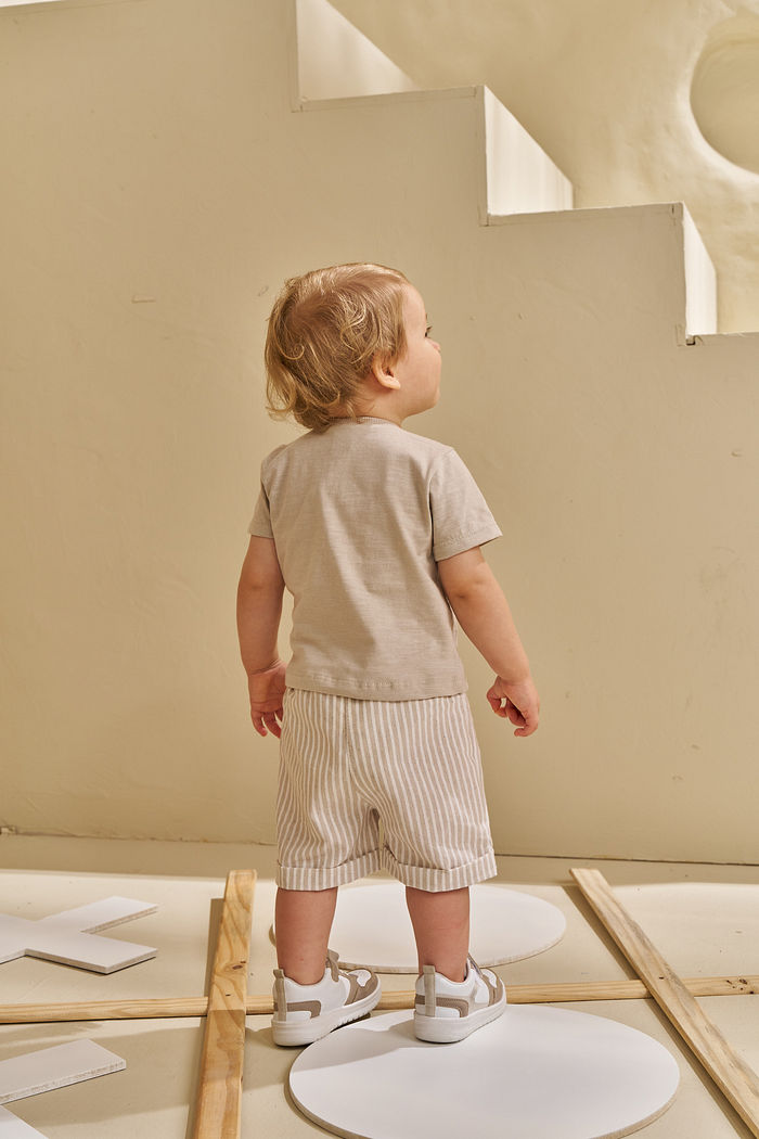 CONJUNTO T-SHIRT EM FLAMÊ E SHORT EM TECIDO ECO CAMOMILA