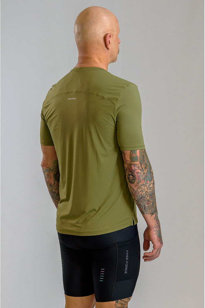 CAMISETA MASCULINA ENDURANCE CAPER