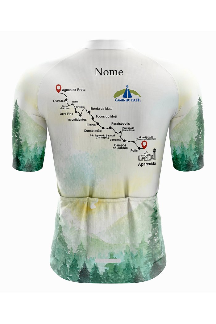 camisa para ciclistas que vão percorrer o caminho da fé em 2026 com estampa em homenagem ao caminho e por tudo que ele proporciona, vista traseira da camisa com logos e o verde da natureza que compoe todo caminho