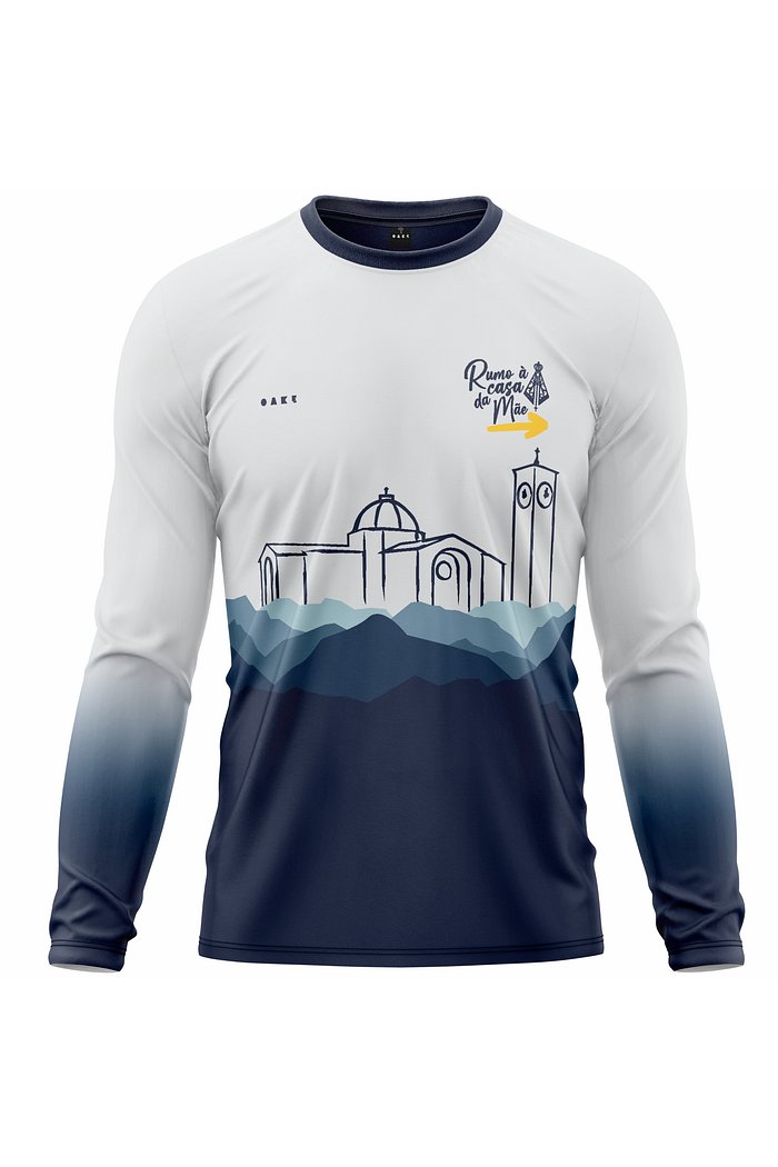 Camiseta Peregrino A Fé Sobe Montanhas - Cinza