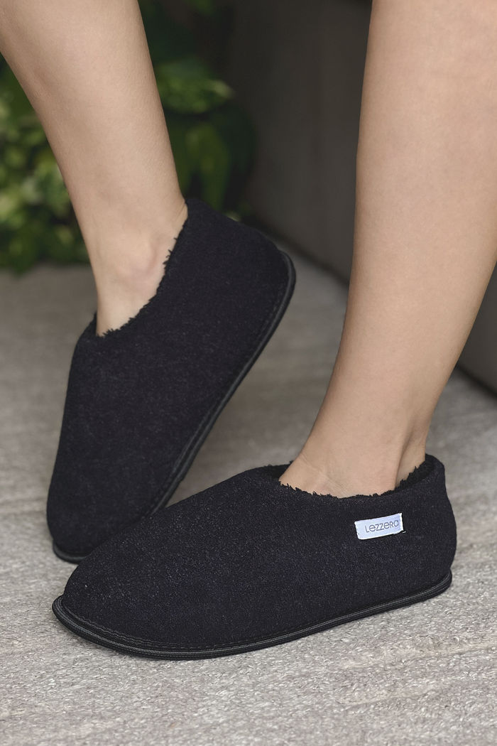 PANTUFA SAPATILHA PRETA