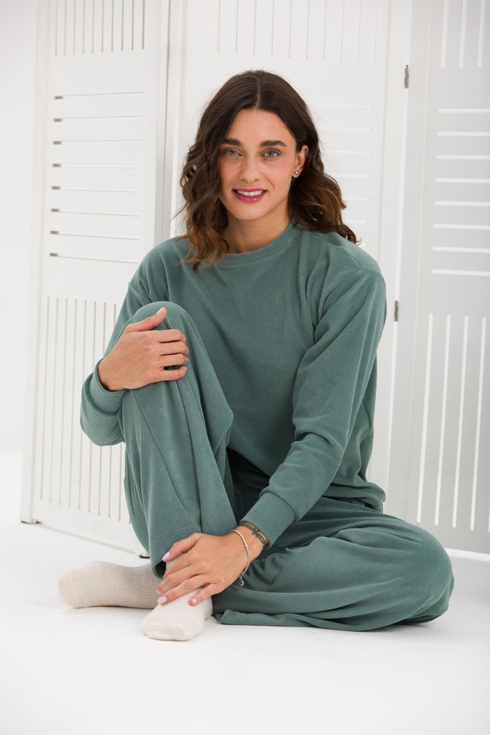 CONJUNTO MANGA LONGA MALHA CANELADA VELUDO VERDE