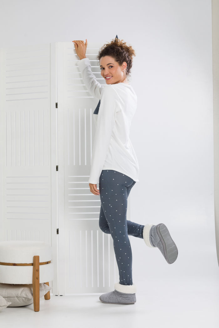 PIJAMA MANGA LONGA COM LEGGING CORAÇÕES