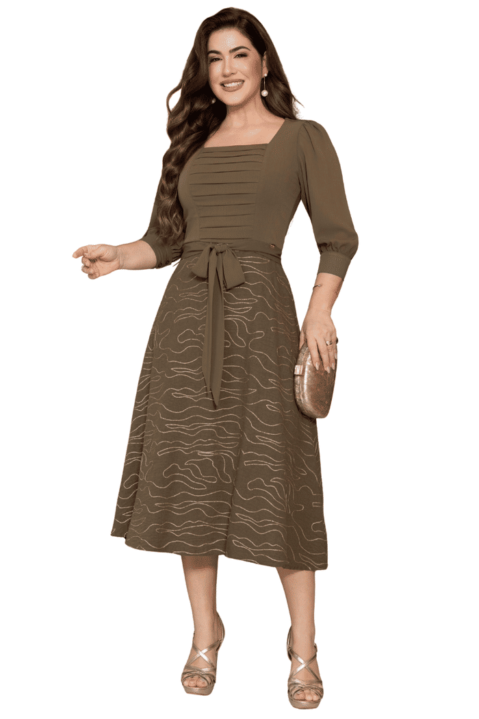 VESTIDO CREPE COM TOMAS E SAIA COM BORDADO