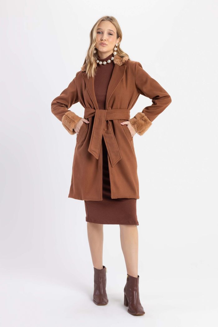 Sobretudo com Gola Em Pelo