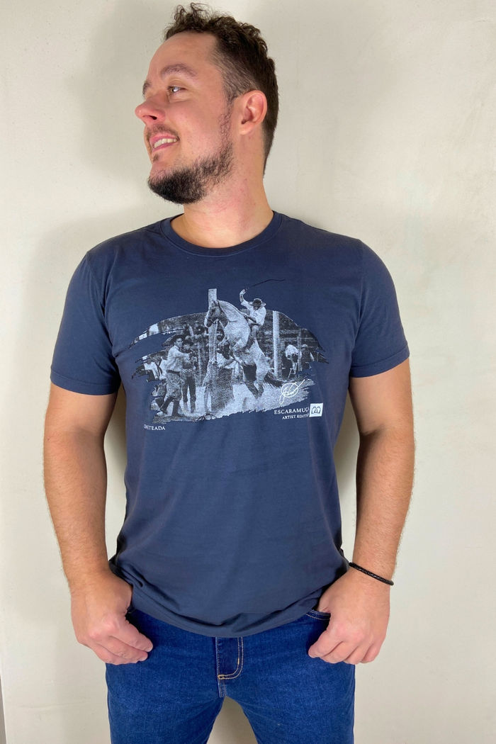 CAMISETA MASCULINA GINETEADA MARINHO - 1M92