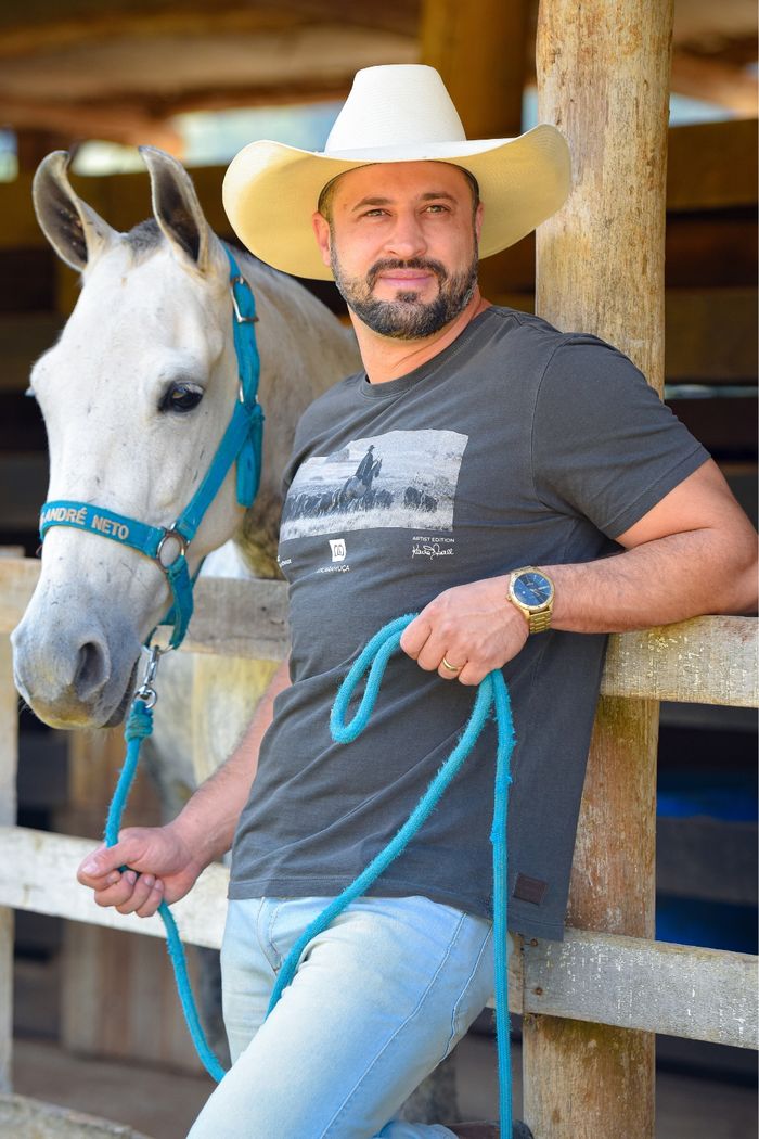 CAMISETA MASCULINA  TROPEIRO ESTONADA 1M90