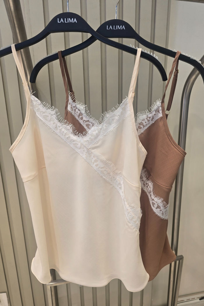 Alcinha Renda Chantily Crepe 2 Cores