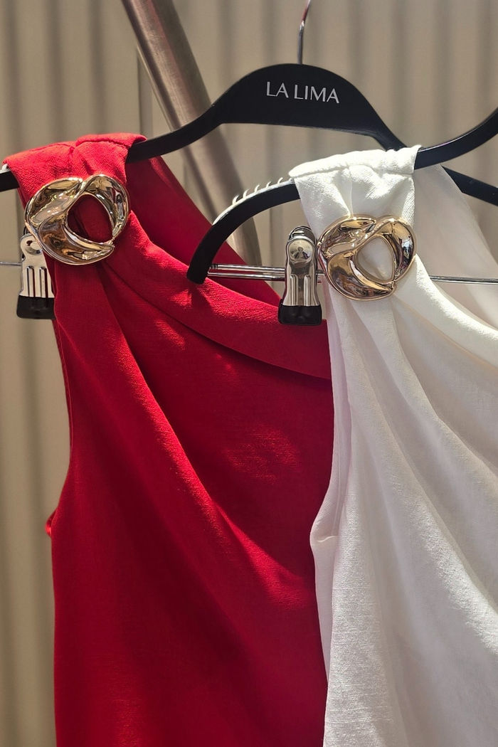 Blusa 1 Ombro Fivela Karen 2 Cores