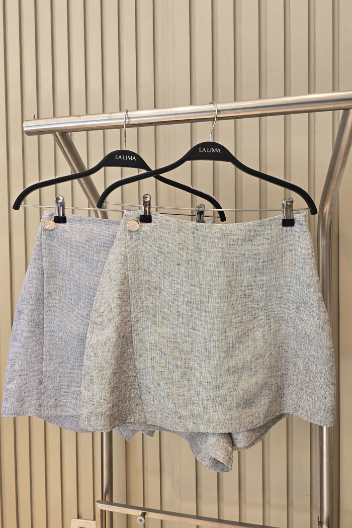 Shortsaia Linho Brilho com Saia Transpassada 2 Cores