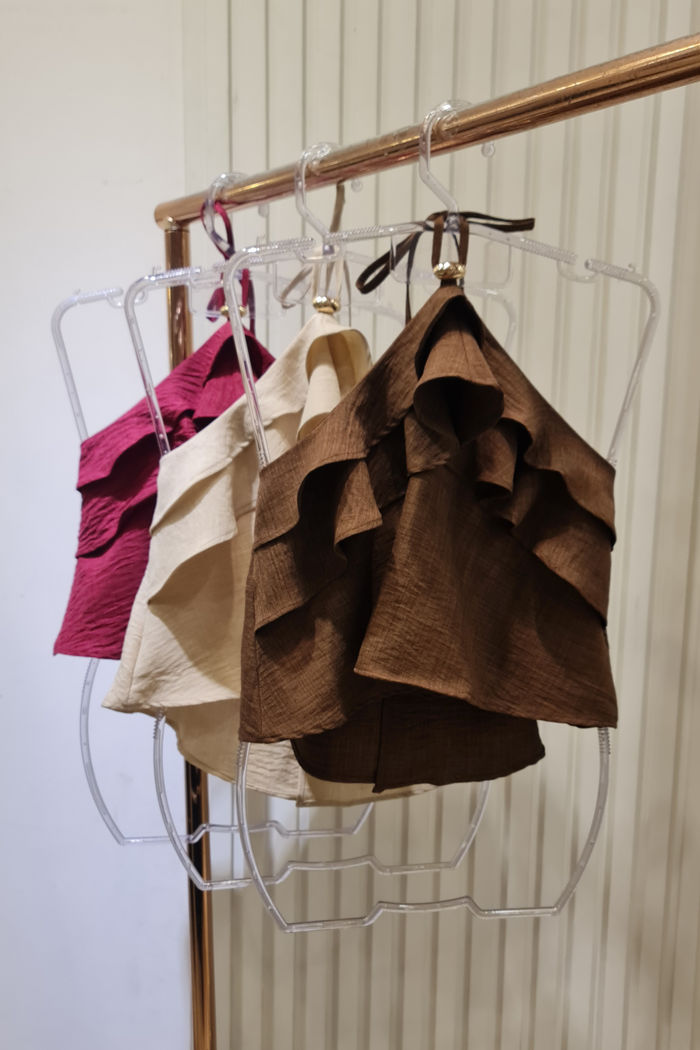 Blusa Frente Única Boho Babados e Fivela 3 Cores