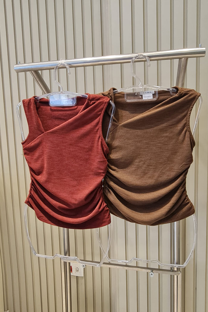 Regata Assimétrica Drapeada 2 Cores