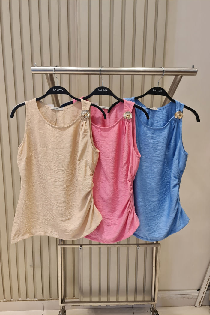 Regata Alongada Assimétrica com Fivela Dourada 3 Cores