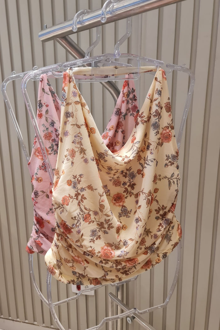 Blusa Degagê Frente Única em Tule Floral 2 Cores