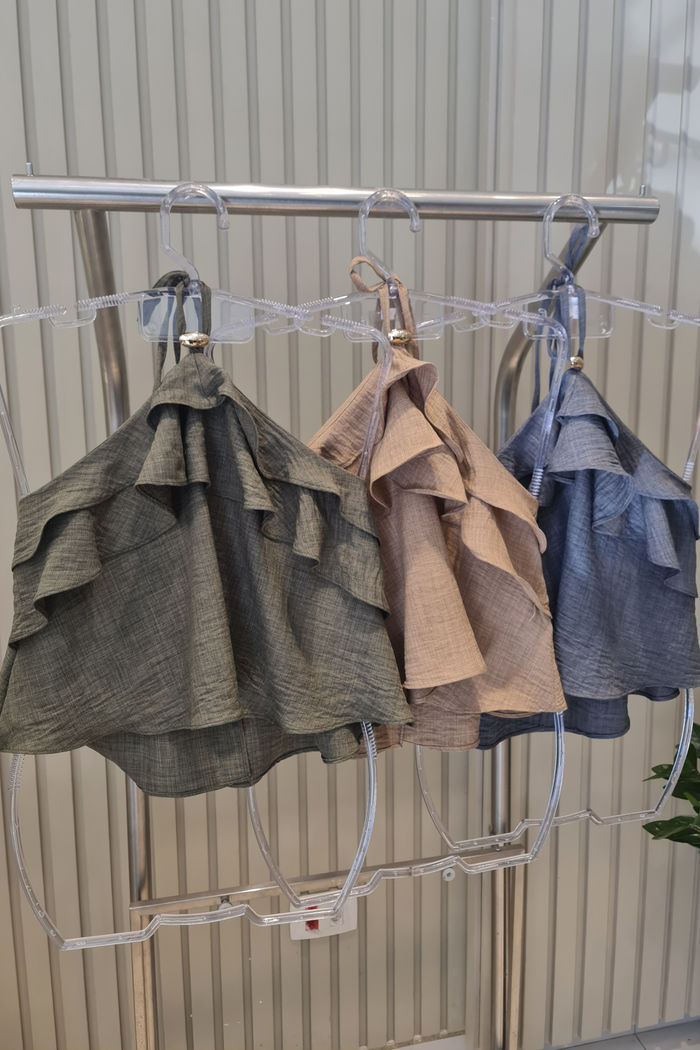 Blusa Frente Única Boho Babados e Fivela 3 Cores