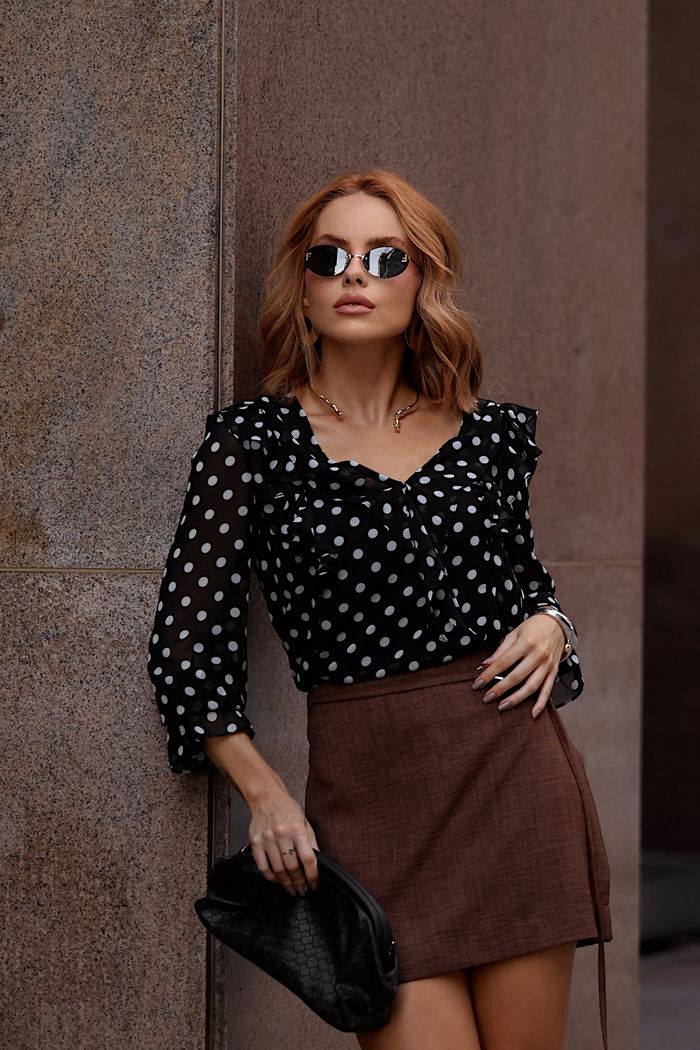 Bata de Babados em Chiffon de Poá com Alcinha forro