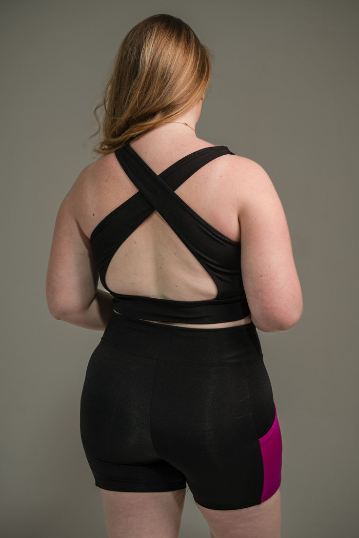 Shorts meia Coxa com Bolso