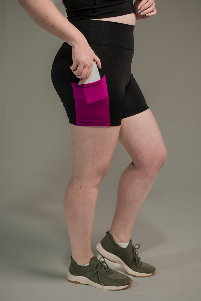 Shorts meia Coxa com Bolso