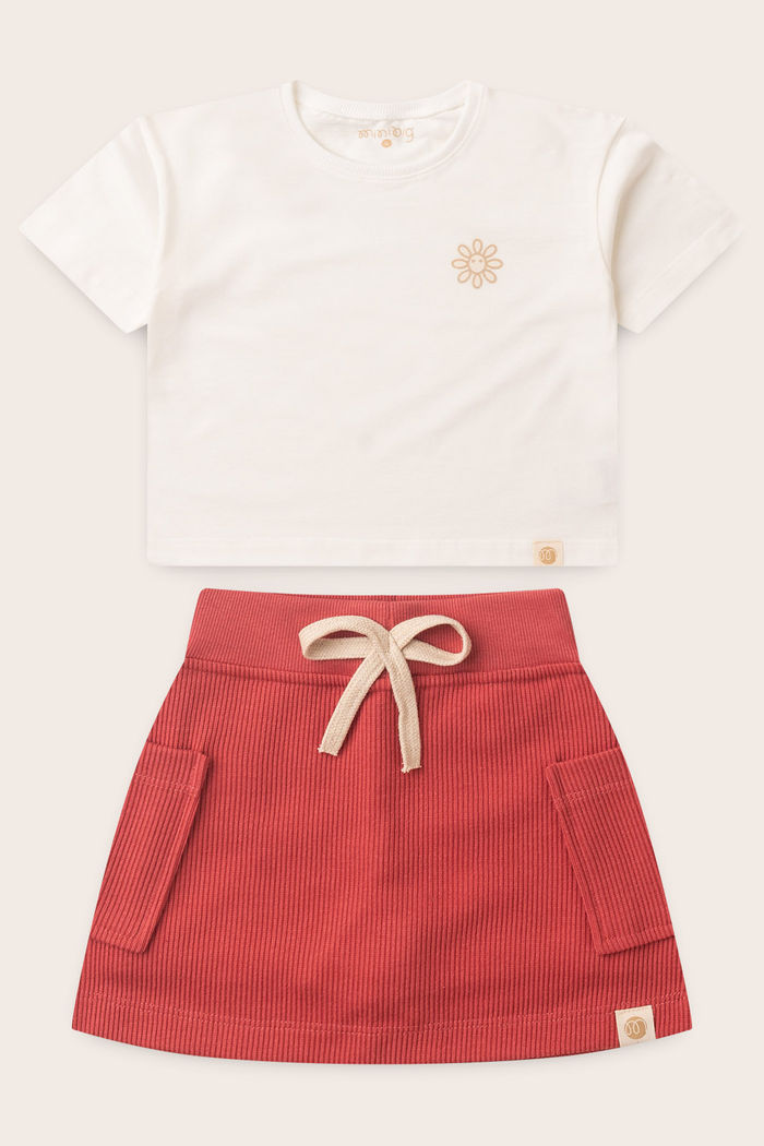 Conjunto Menina Blusa Box Manga Curta Off Natural e Saia com Shorts Vermelho Cedro