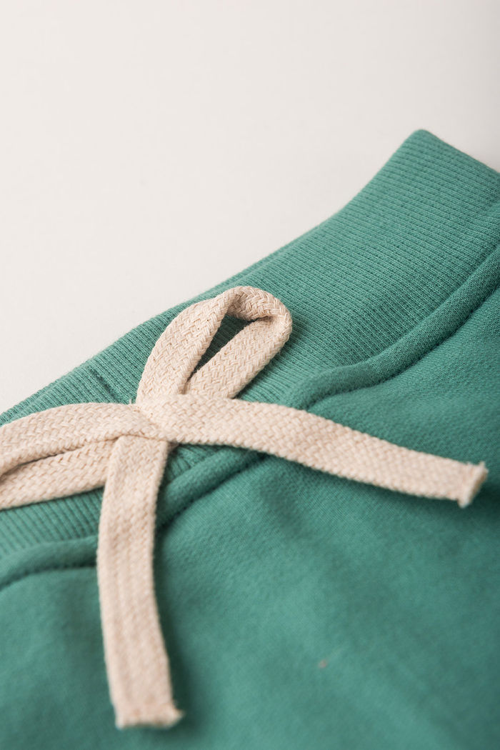 Saia Menina Com Shorts Moletom 100% Algodão Sustentável - Verde Folha