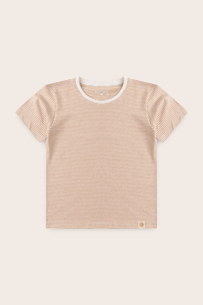 Conjunto Menino Camiseta Listrada Off - Bege e Bermuda Amarelo Âmbar