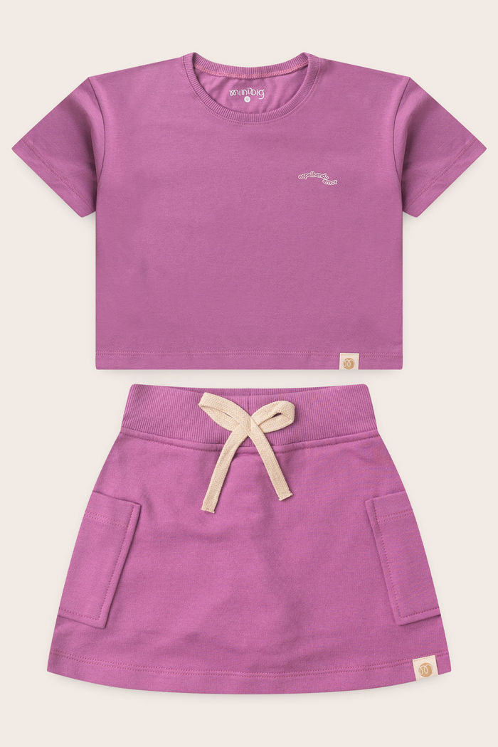 Conjunto Menina Blusa Box Manga Curta Lilás Lavanda e Saia com Shorts Lilás Lavanda