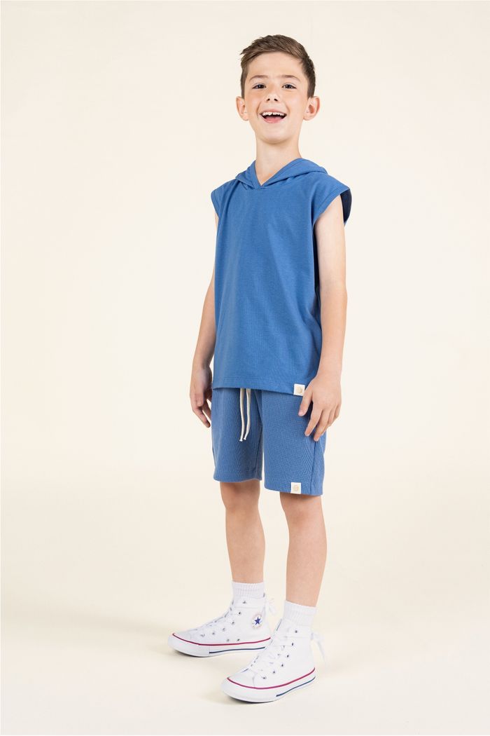 Conjunto Menino Regata Over com Capuz Azul Anil e Bermuda Azul Anil