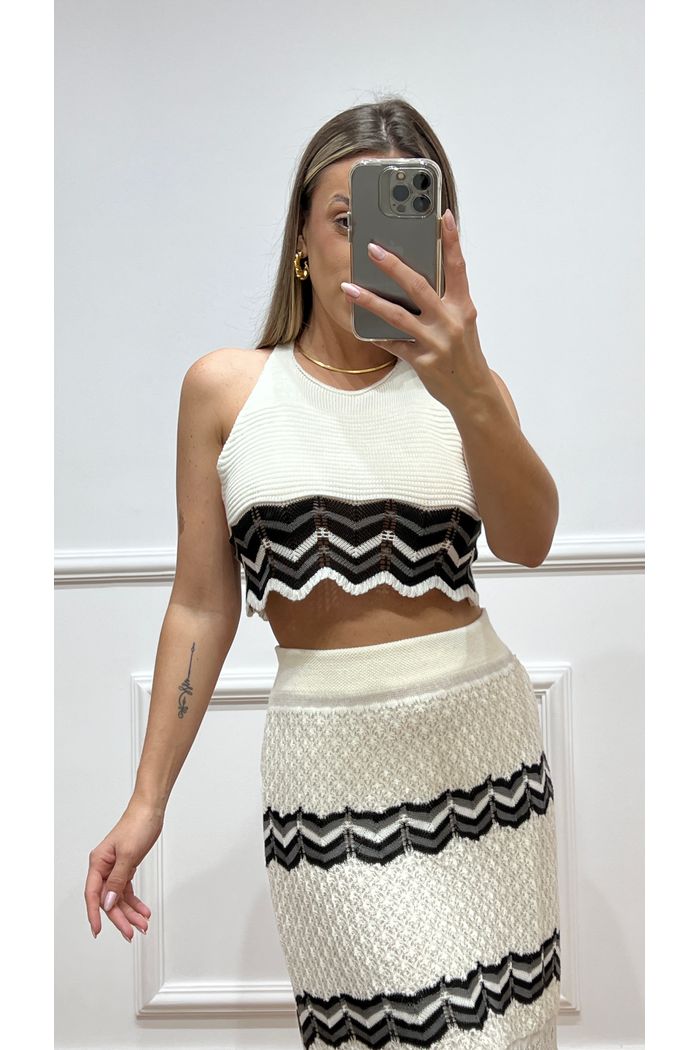Conjunto top cropped e saia listrada em trico modal c foro