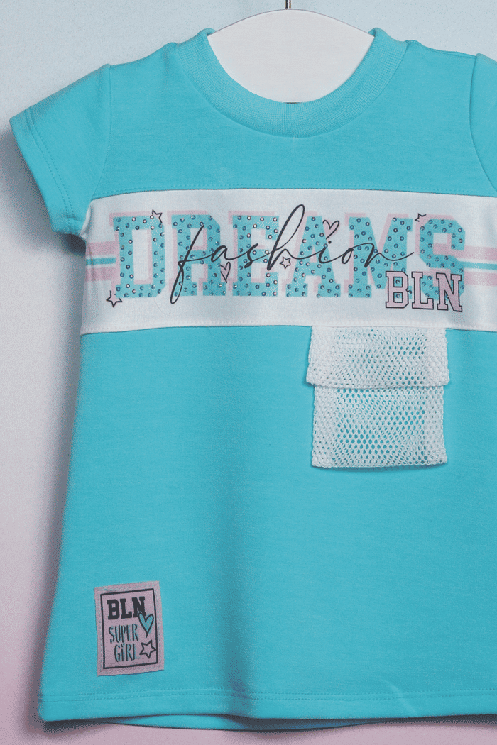 Vestido azul estampado com detalhe de strass