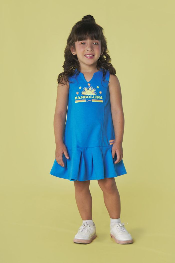 Vestido com barra de pregas